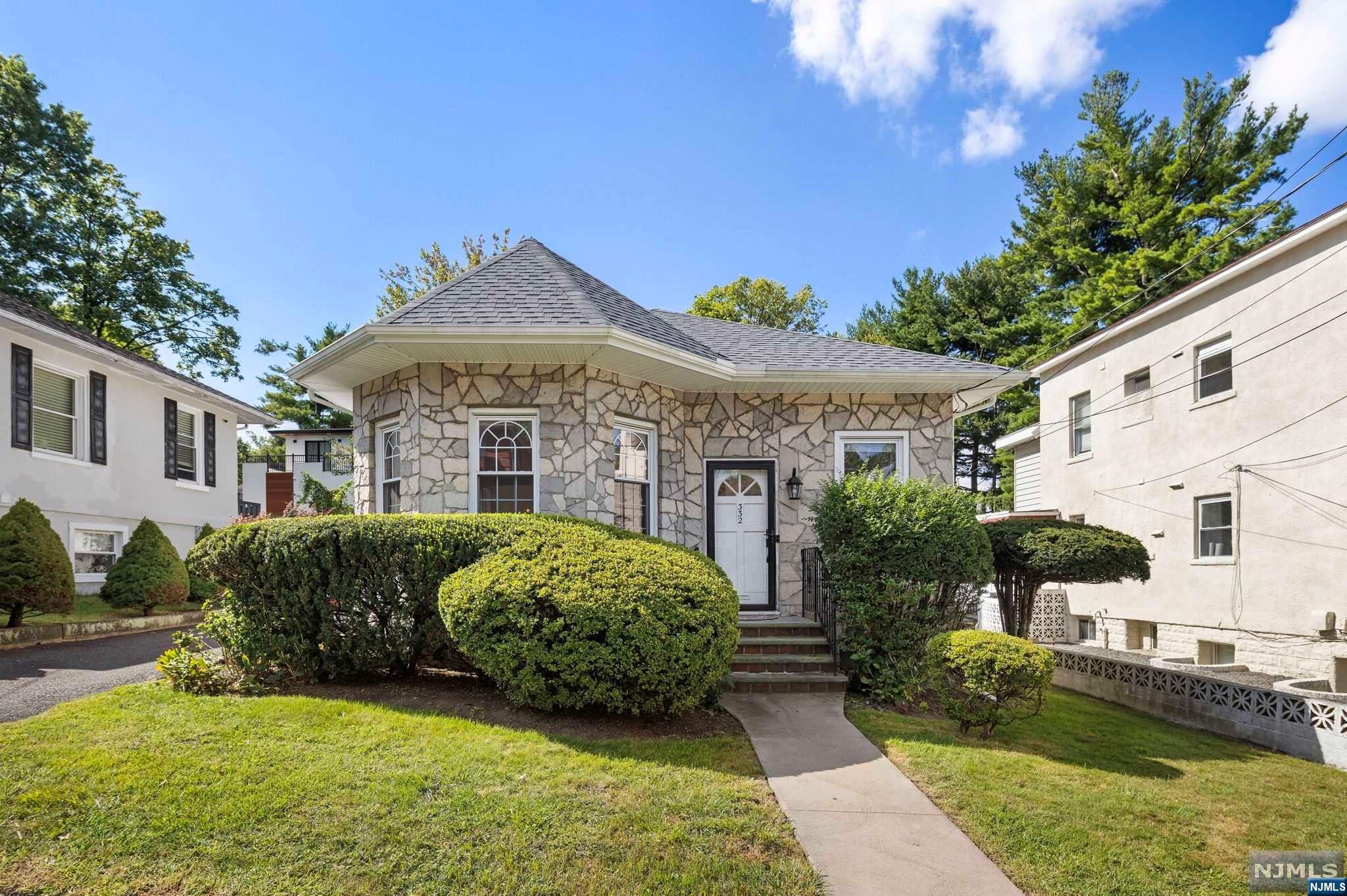 332 Hillside Avenue