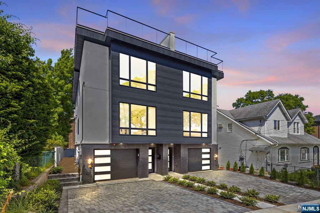 463 Bagley Place 463