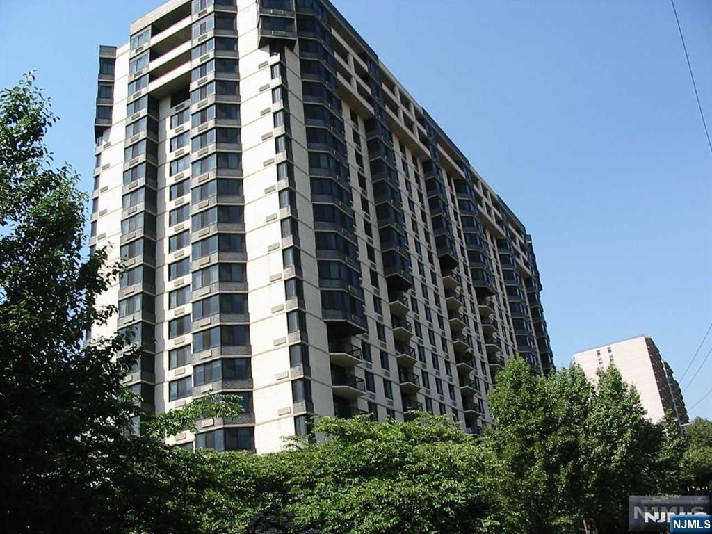 1265 15th Street 5L