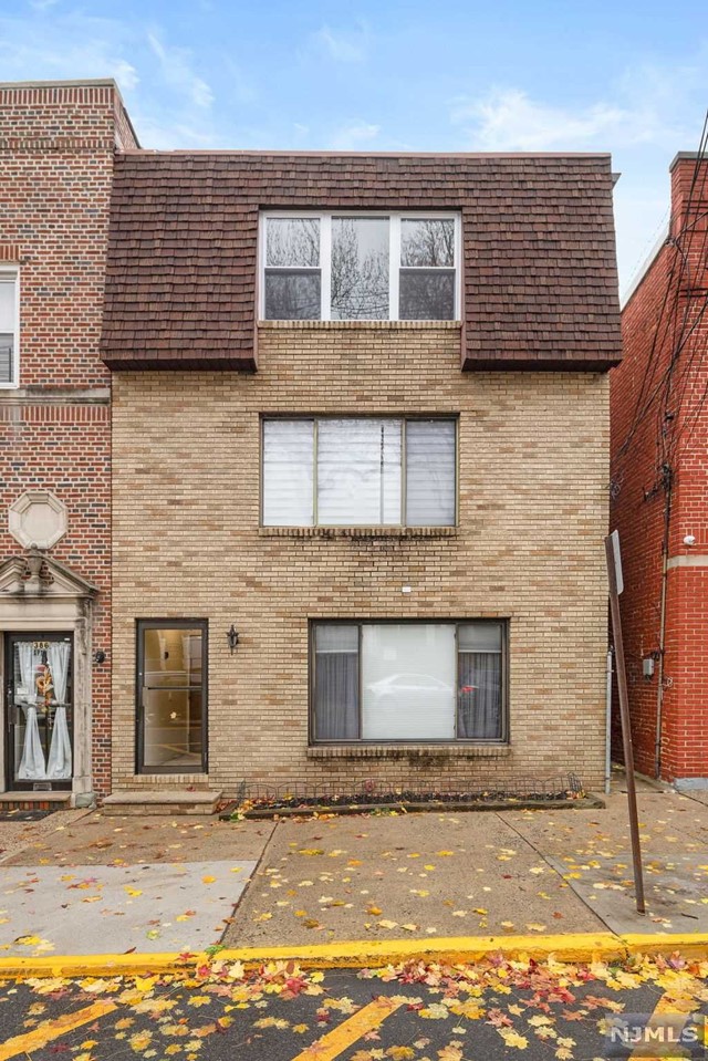 384 Palisade Avenue 3