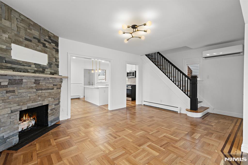 52 Oakdene Avenue