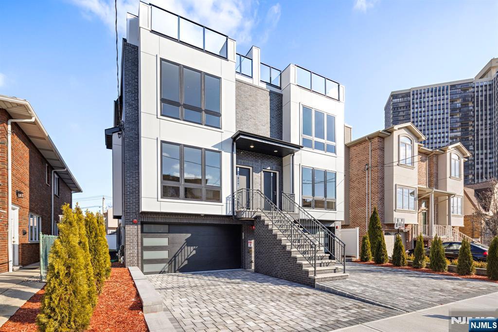 227 Wayne Avenue A