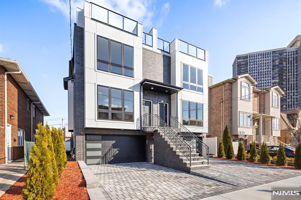 227 Wayne Avenue A