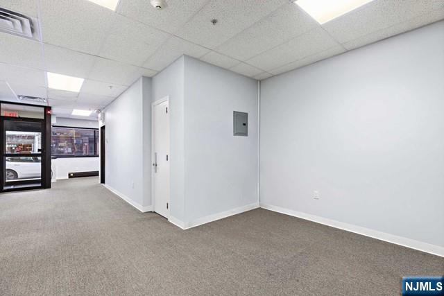 558 Anderson Avenue Retail