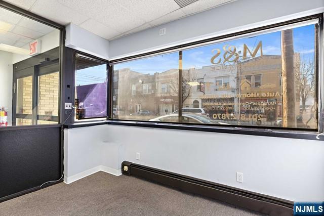 558 Anderson Avenue Retail