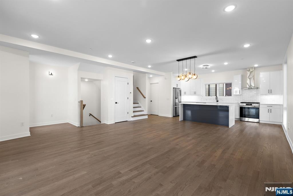 396 Lafayette Avenue B