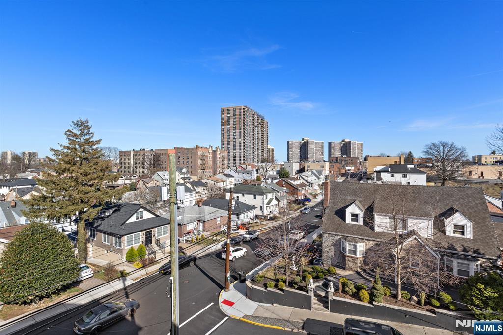 396 Lafayette Avenue B