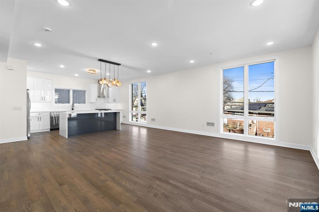 396 Lafayette Avenue B