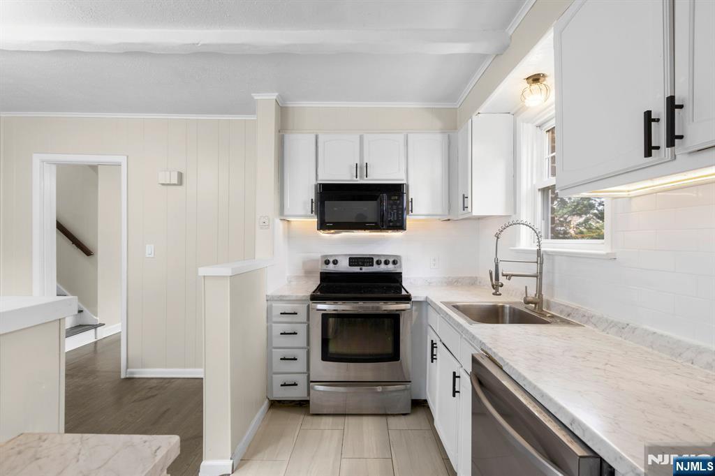 40 Overlook Avenue
