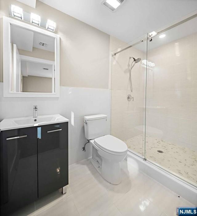 780 Edgewood Lane B