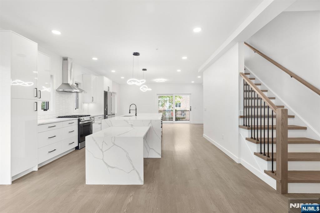 93 Crescent Avenue