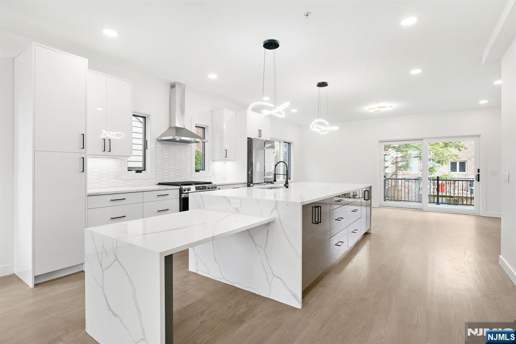 93 Crescent Avenue