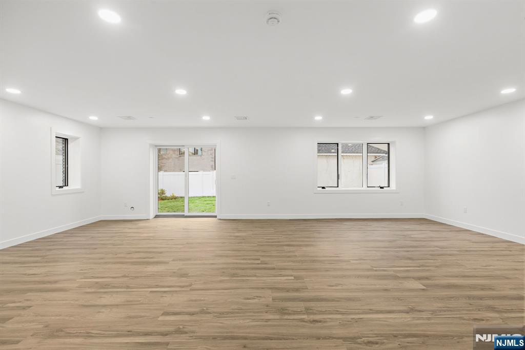 476 Lincoln Avenue 1