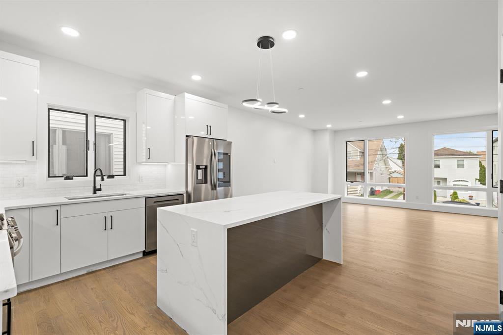 476 Lincoln Avenue 1