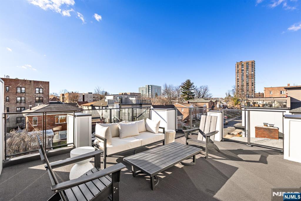 227 Wayne Avenue 227A