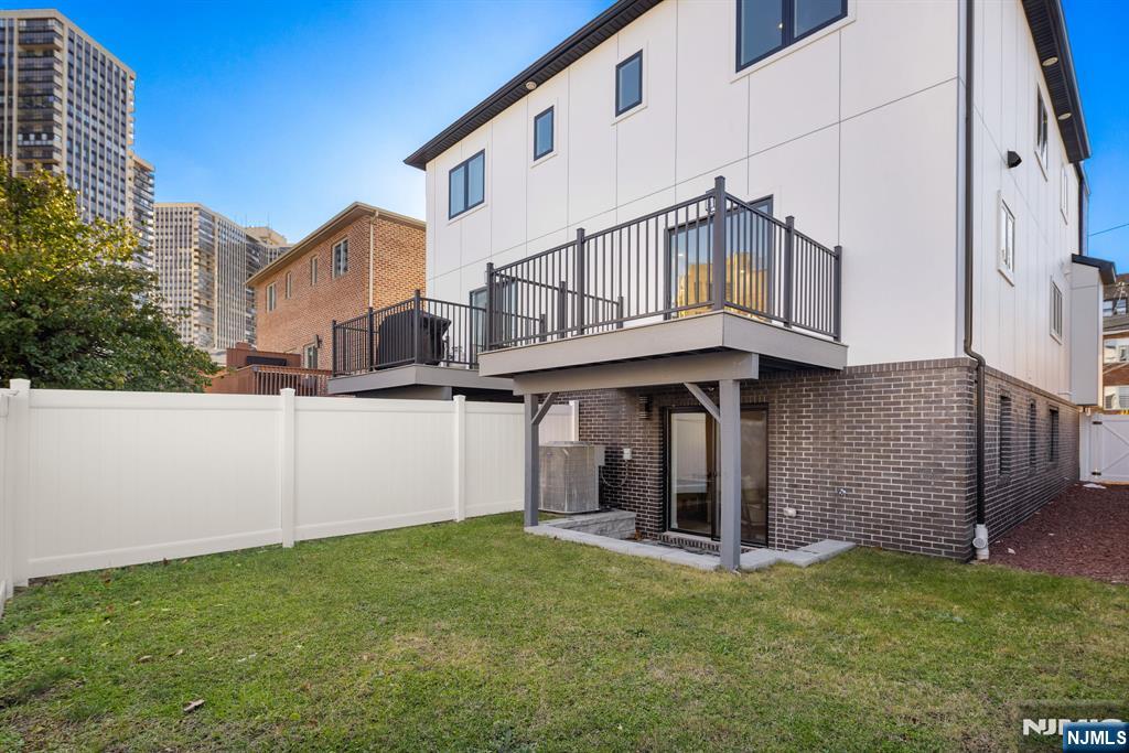 227 Wayne Avenue 227A