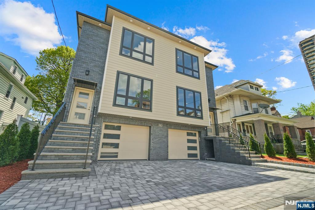 780 Edgewood Lane B