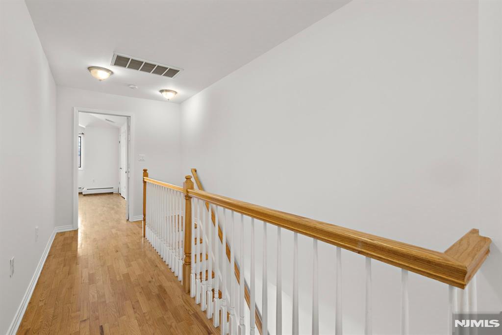 220 Wayne Avenue C0220