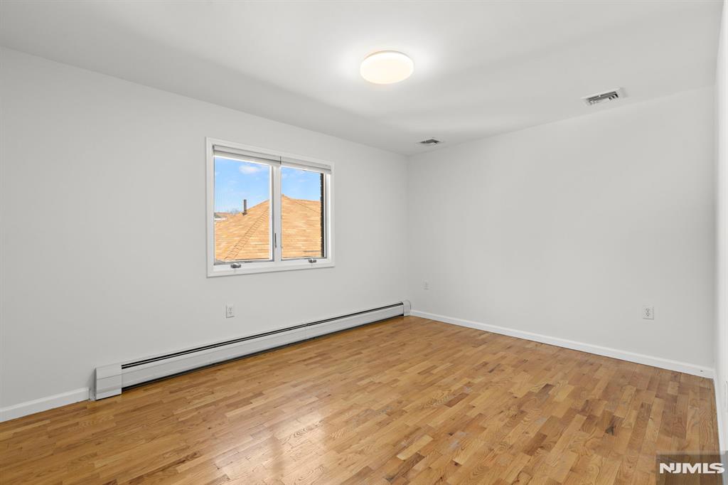 220 Wayne Avenue C0220