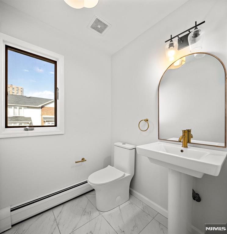 220 Wayne Avenue C0220