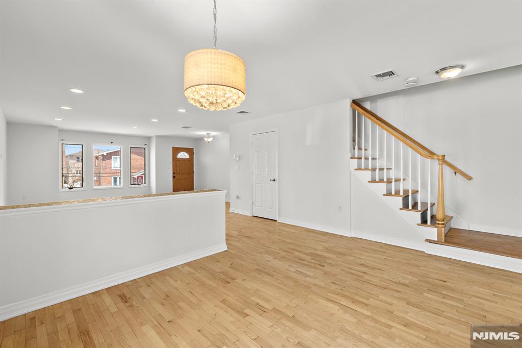 220 Wayne Avenue C0220