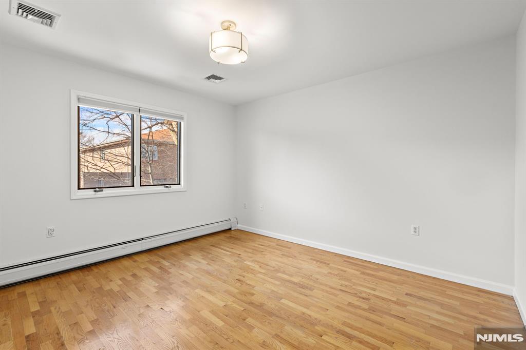 220 Wayne Avenue C0220