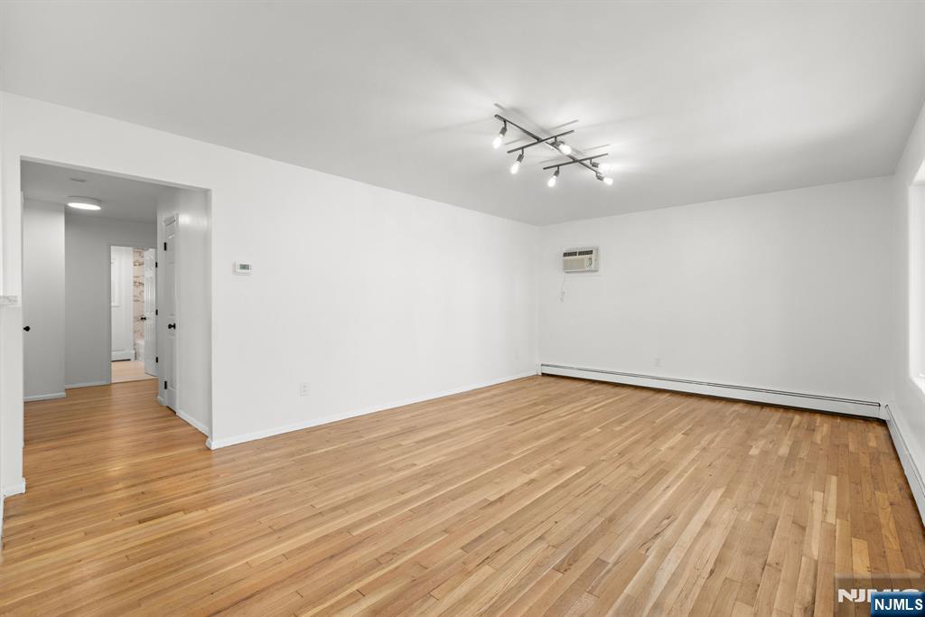 54 Columbia Avenue