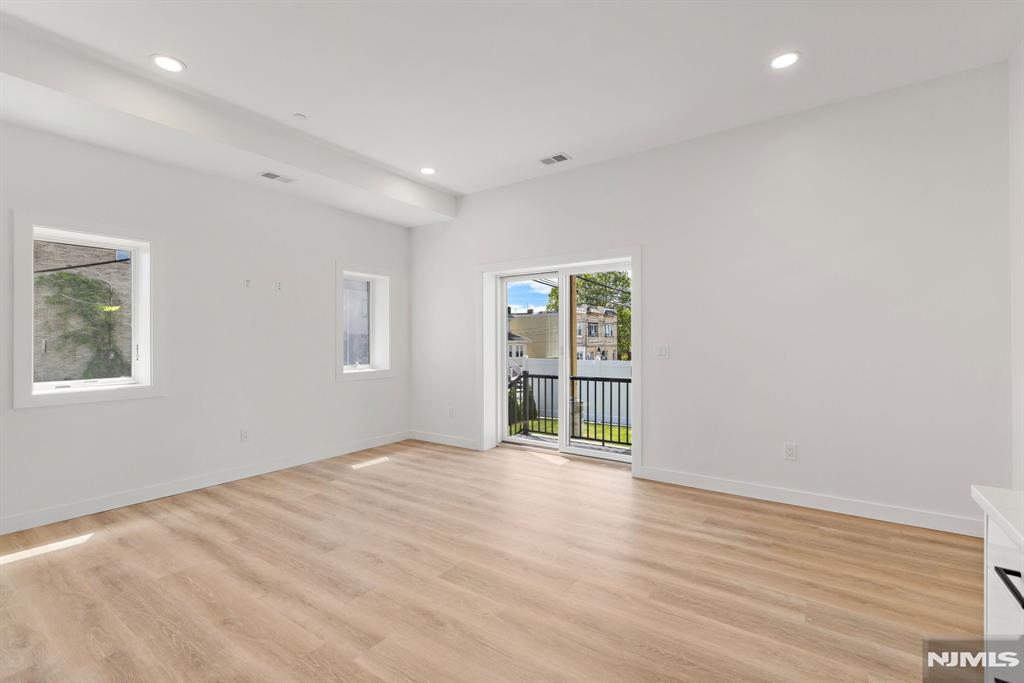 501 Saint Pauls Avenue