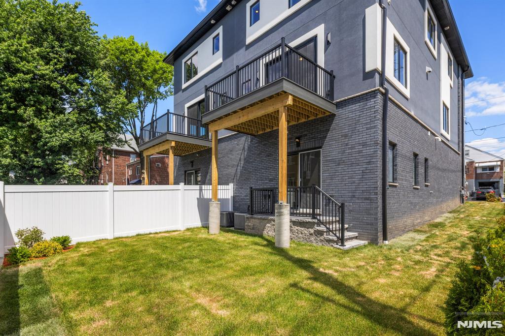 501 Saint Pauls Avenue