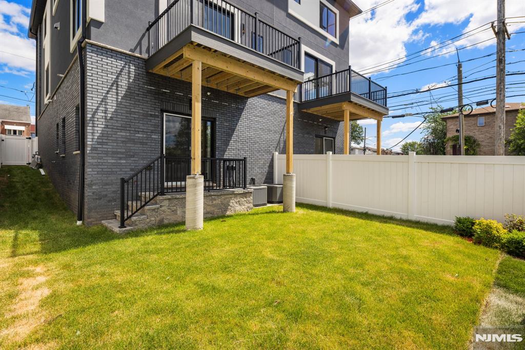 501 Saint Pauls Avenue