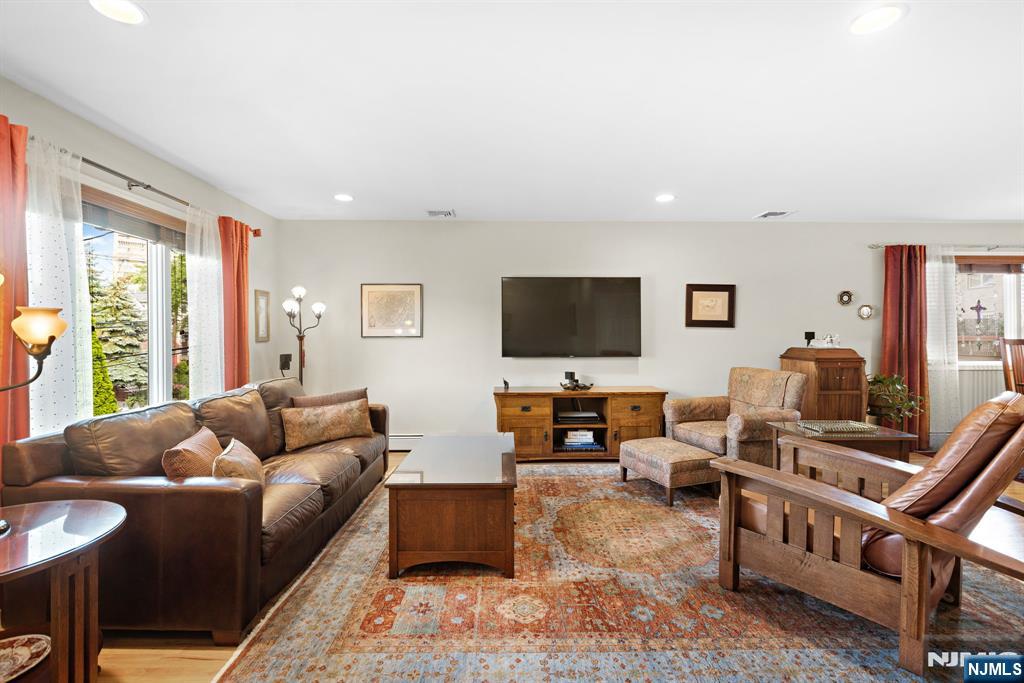 228 Lafayette Avenue
