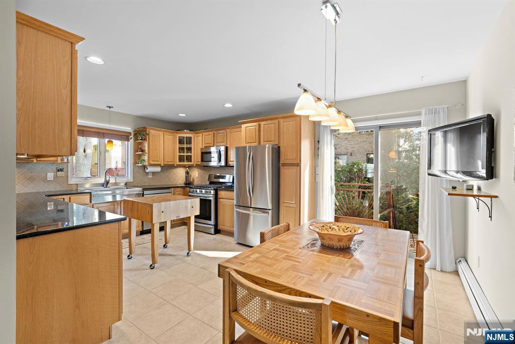228 Lafayette Avenue
