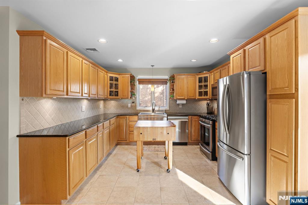 228 Lafayette Avenue