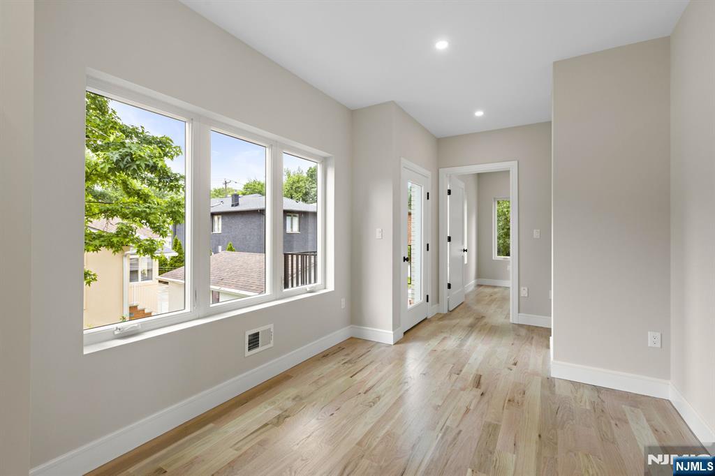 264 Beverly Hills Road