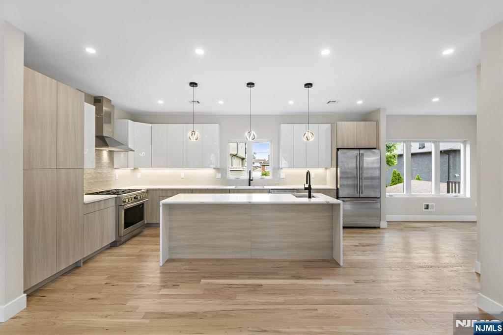 264 Beverly Hills Road