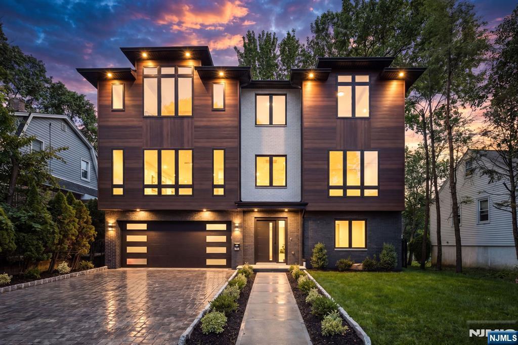 264 Beverly Hills Road