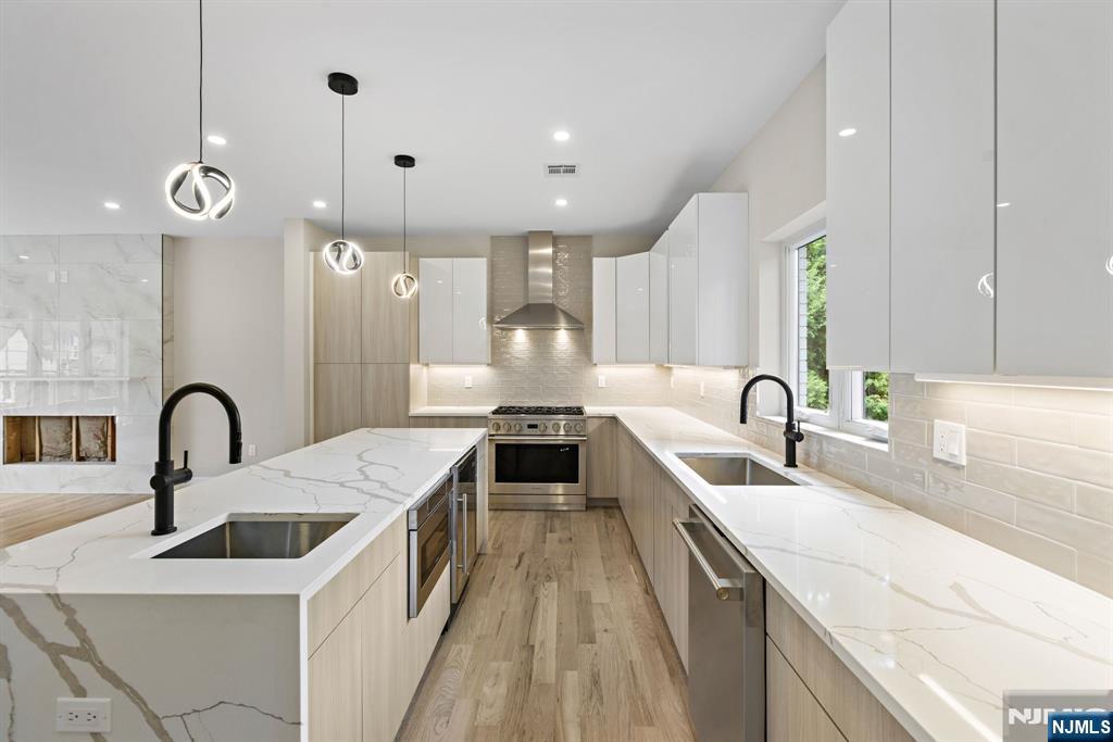 264 Beverly Hills Road