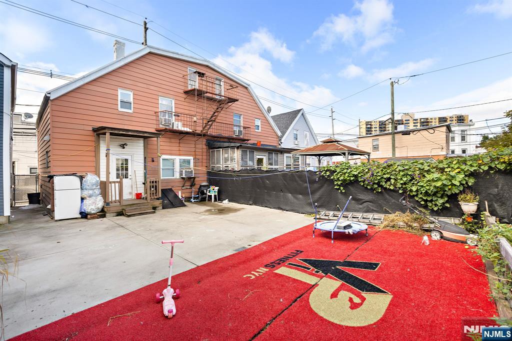 1110 61st Street