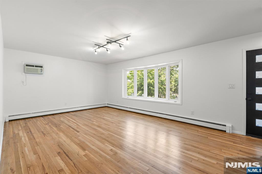 54 Columbia Avenue