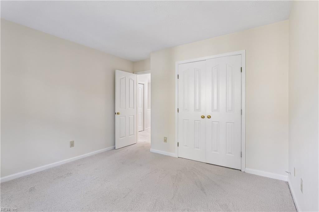 403 Gaines WAY