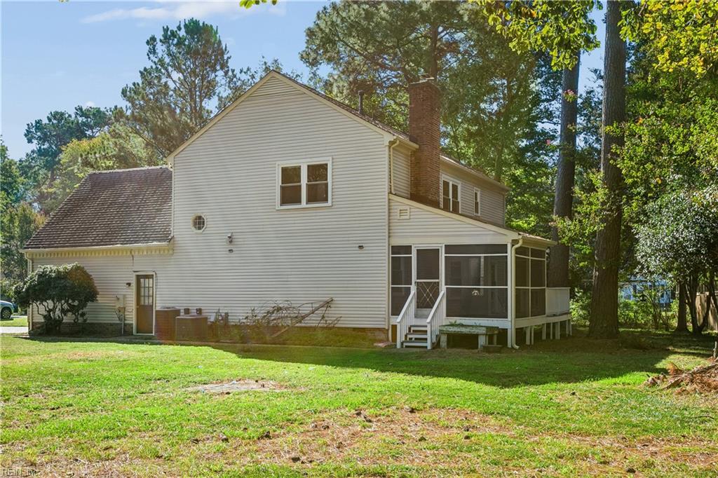 403 Gaines WAY