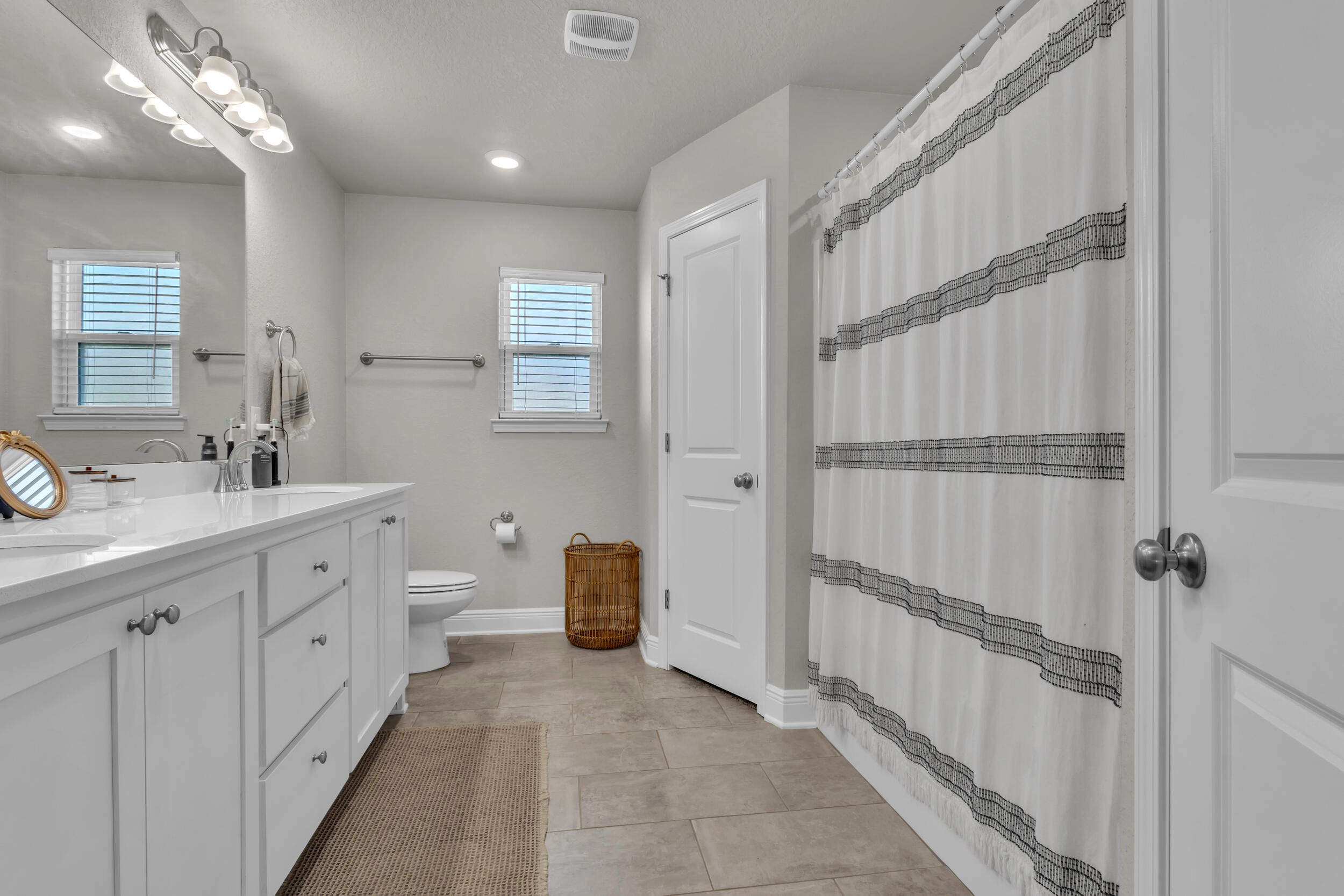 9733 Angel Oak Drive