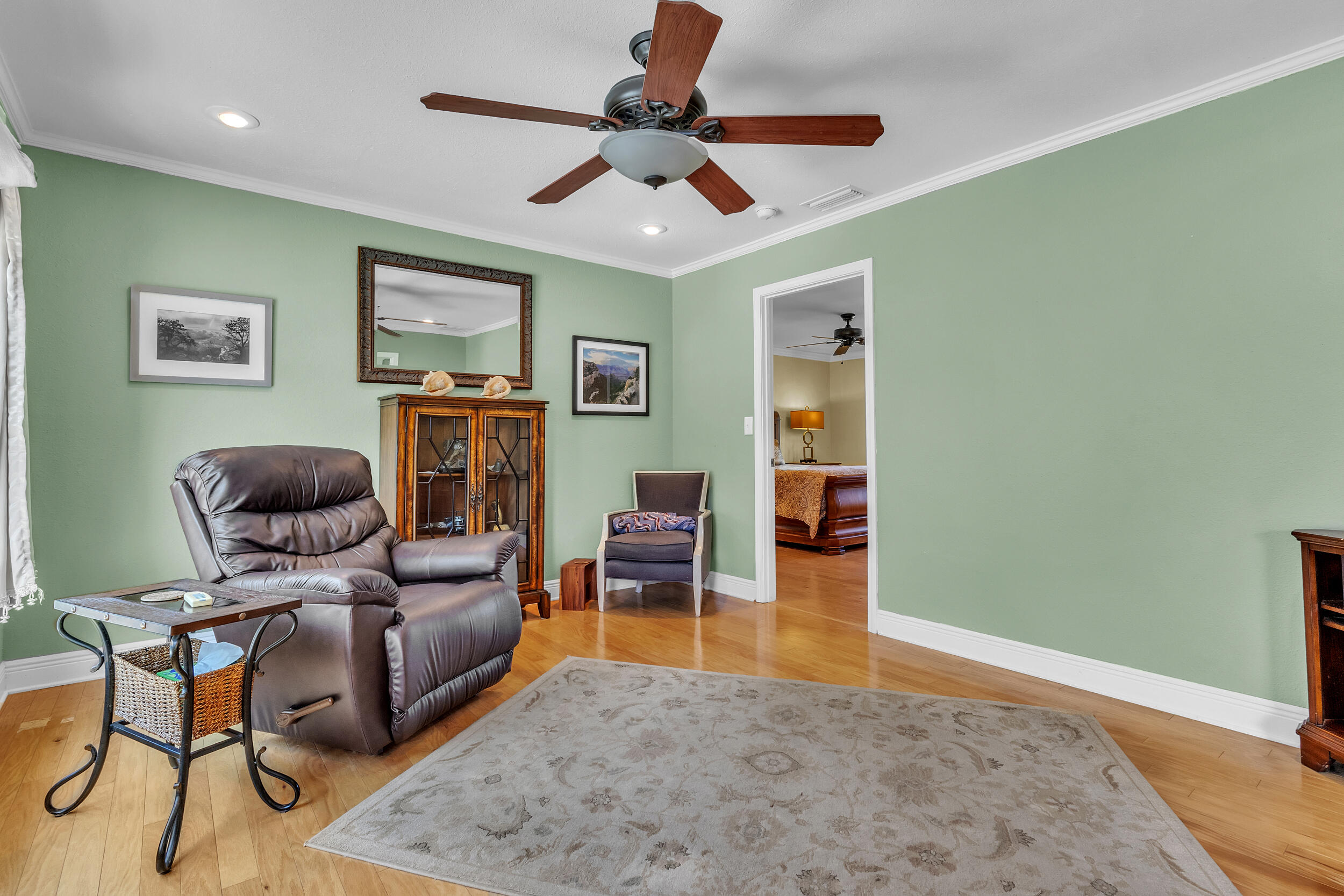 209 Shoreline Drive