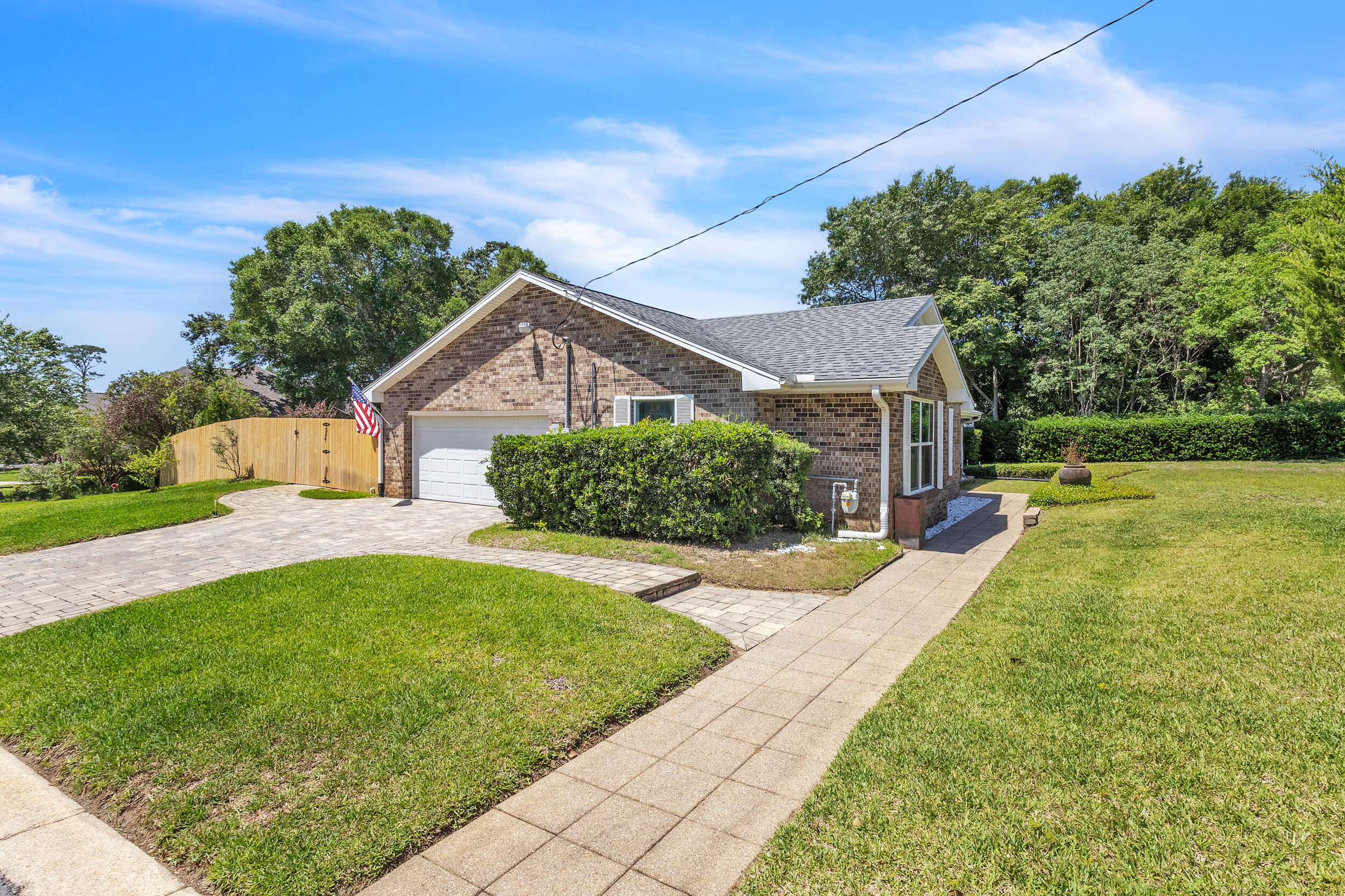 209 Shoreline Drive