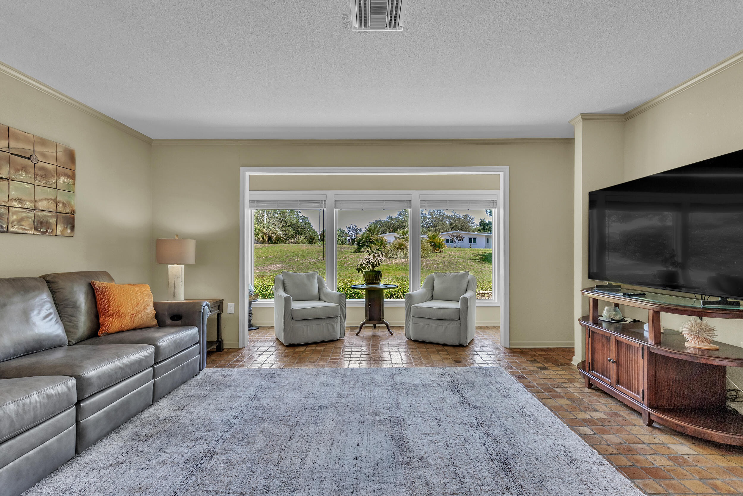 209 Shoreline Drive