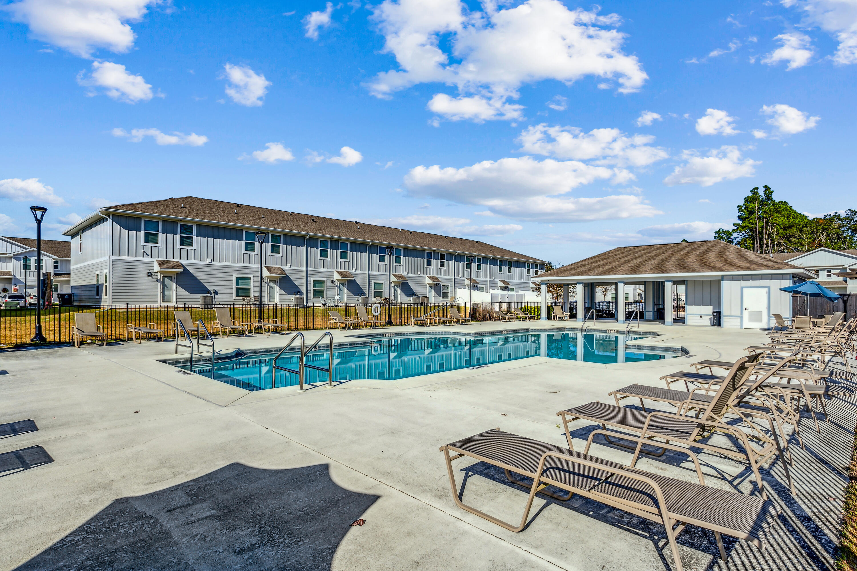 8916 Brigade Trail