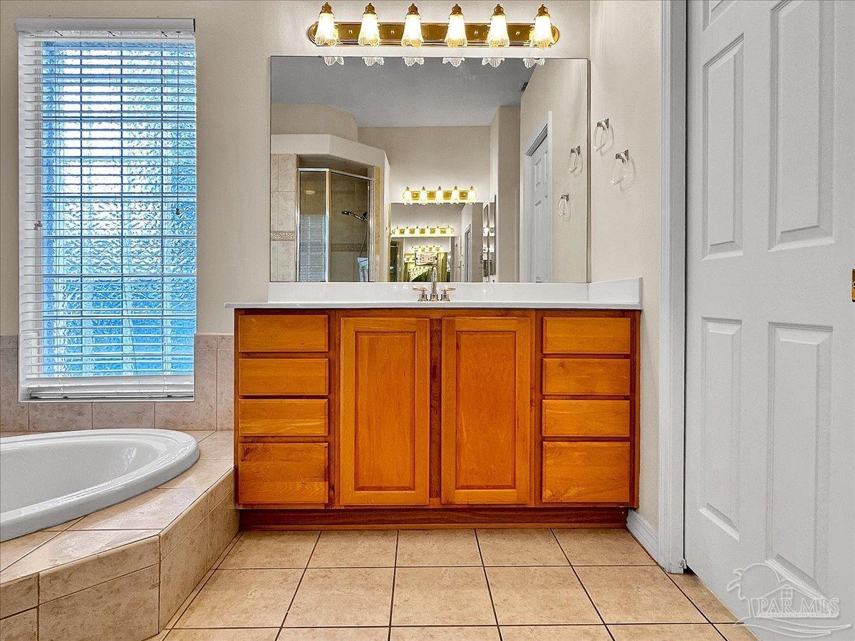 1187 Grand Pointe Dr