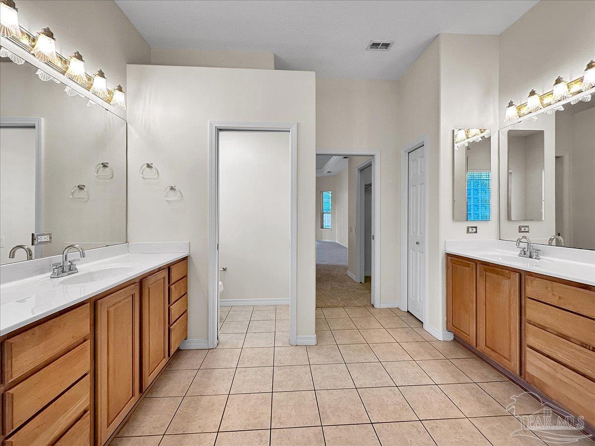 1187 Grand Pointe Dr