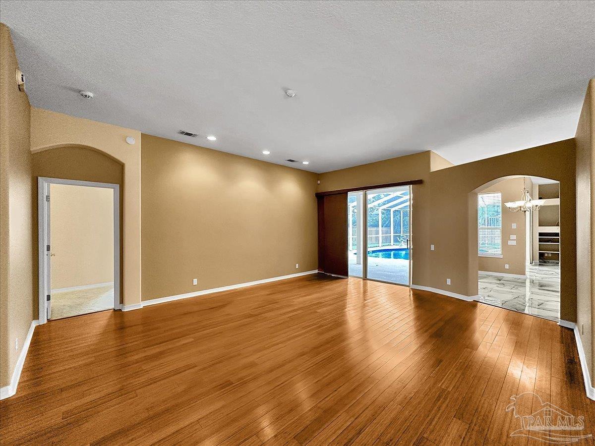 1187 Grand Pointe Dr