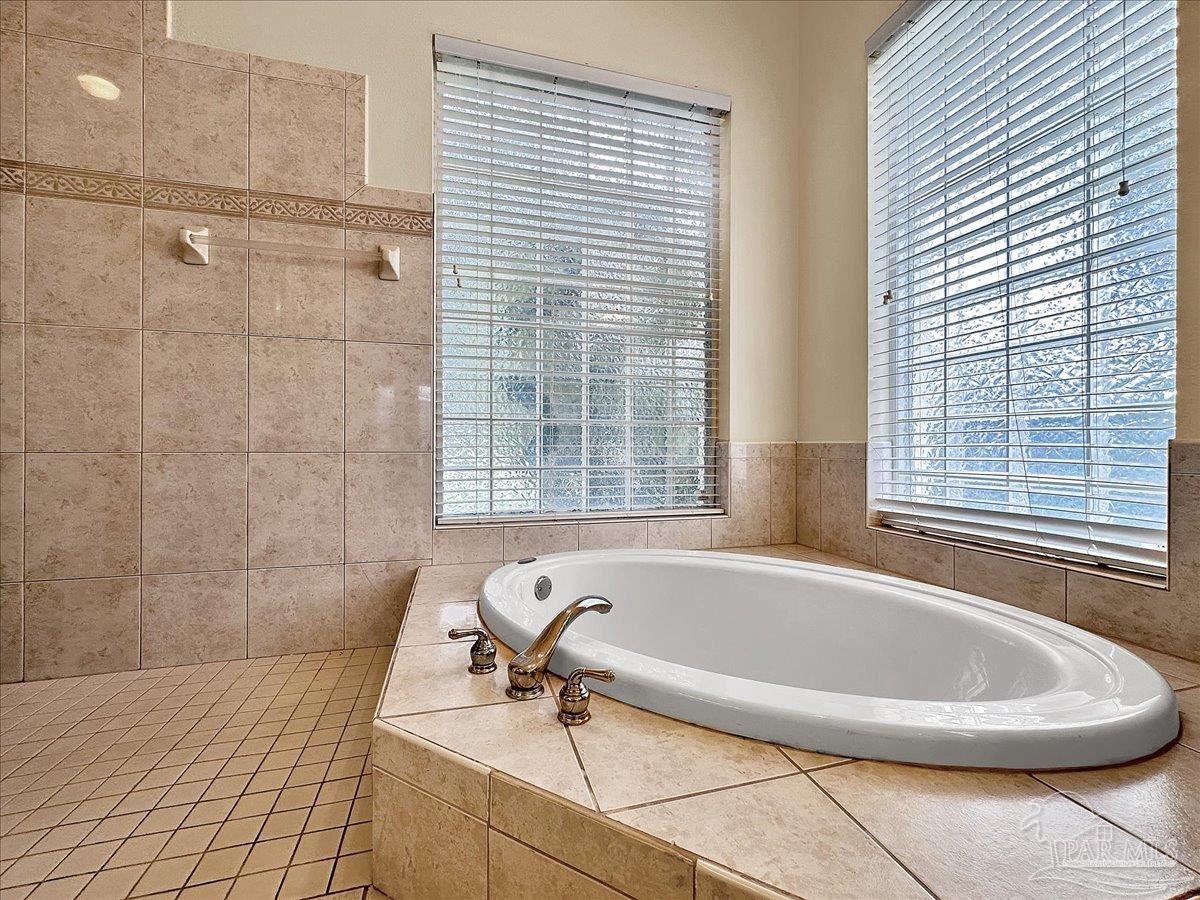 1187 Grand Pointe Dr